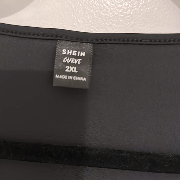 SHEIN Curve 2XL Black Beautiful Short Shinny Dress - Picture 4 of 7